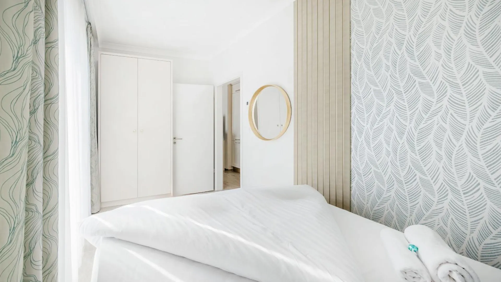 Your Ideal City Escape With Parking Included Budapest 0*,