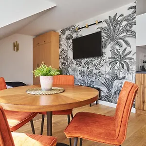 Animal Planet By Stn Budapest